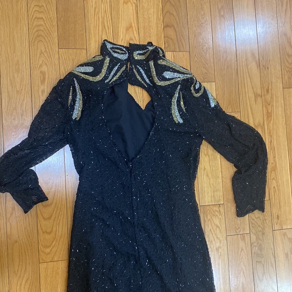 Dress - Picture 5 of 6